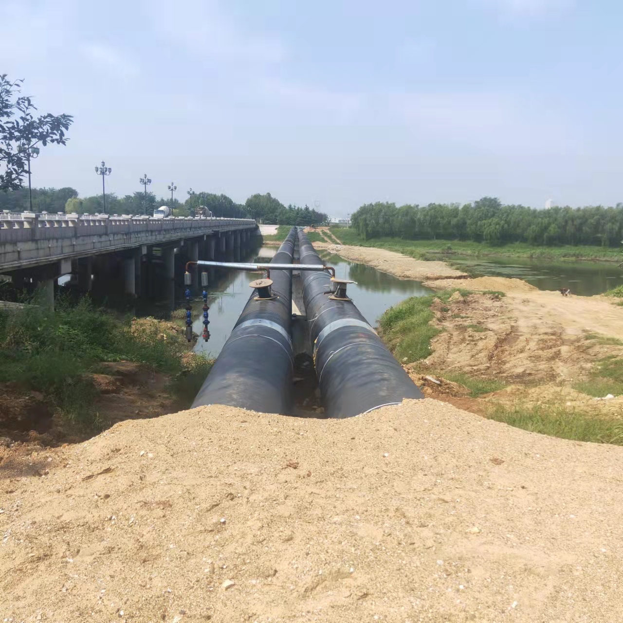 镜湖自来水输油管道清洗